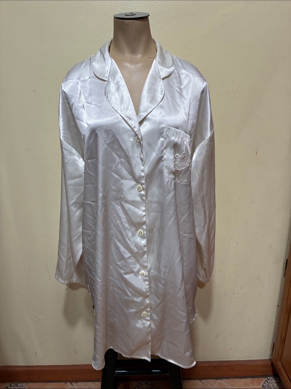 Victoria's Secret vintage White Satin Button-Front Sleep Shirt
